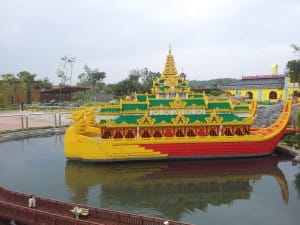 Myanmar - Legoland