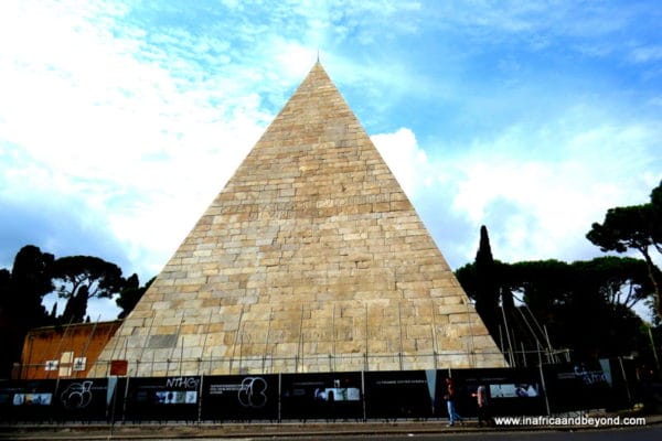 16 Best things to do in Rome 10 Pyramid of Cestius