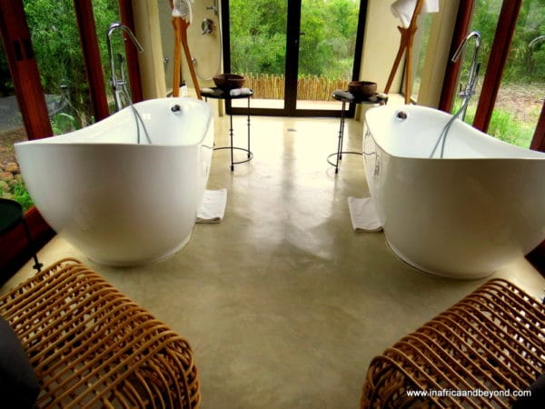 Bathroom at Sabi Sabi Bush Lodge Villa - photos of Mpumalanga