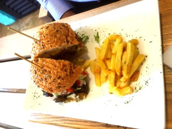 Aurelies Health & Lifestyle Cafe Eastern Soul Burger