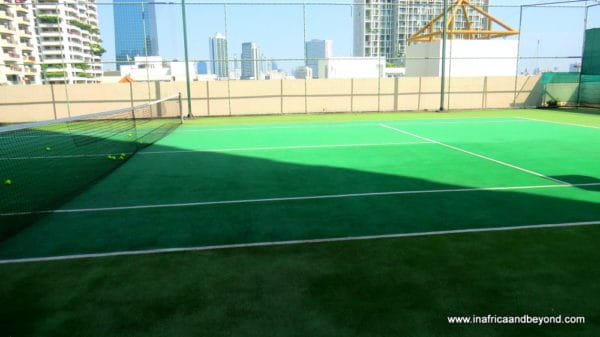 Tennis courts with a view - Somerset Park Suanplu