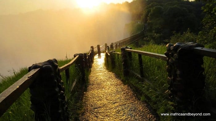 Victoria Falls Guide