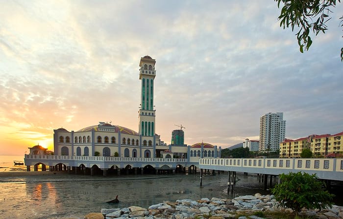 7 Unique Things to do in Penang , Malaysia 6 Tanjung Bungah Floating Mosque