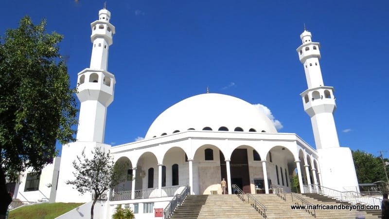Beautiful mosques around the world