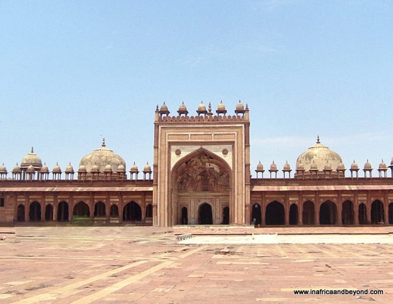 Beautiful mosques around the world
