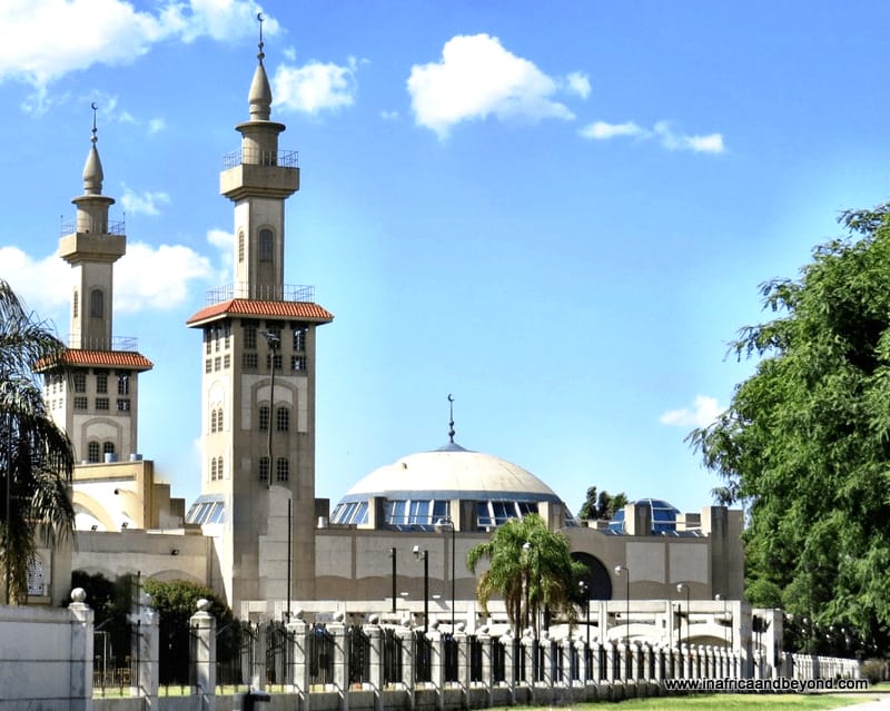 Beautiful mosques around the world