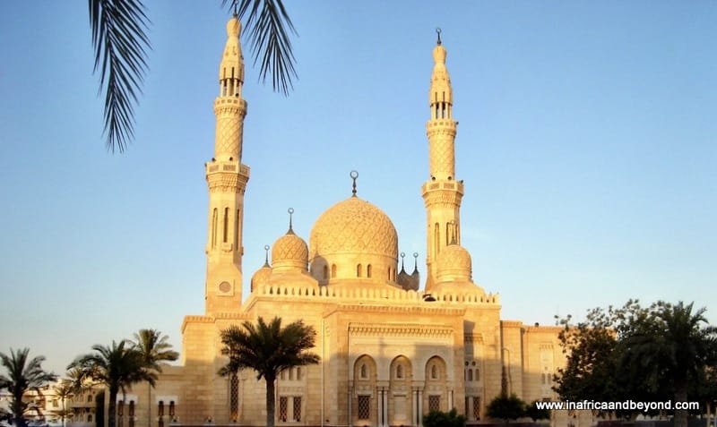 Beautiful mosques around the world