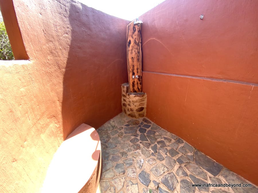 Zebras Crossing Very Private Game Lodge