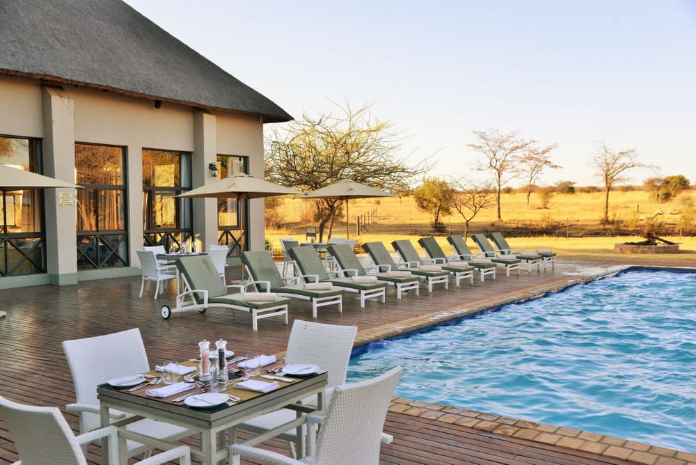 Win a 5-star safari for two at Safari Plains 1 Safari Plains Giveaway