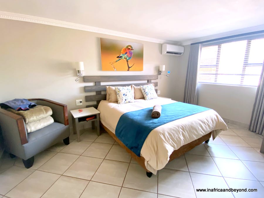 Dikhololo Accommodation