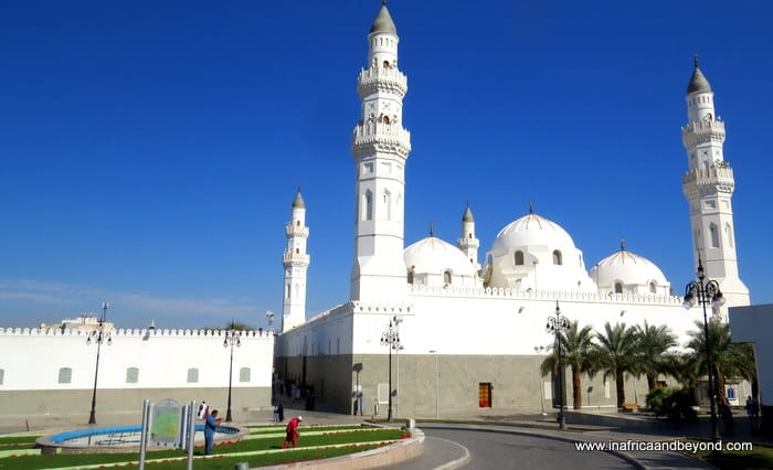 Hop-on Hop-off Madinah Bus