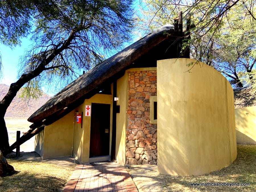 Tau Game Lodge chalets