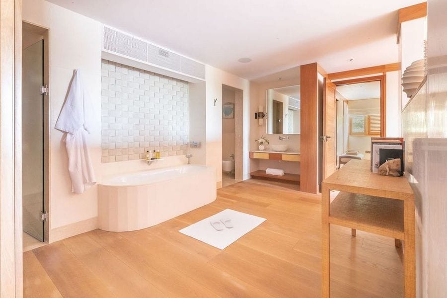 L’Escale Resort Marina & Spa Review- A Luxurious Tropical Retreat 5 L’Escale Resort Marina Penthouse