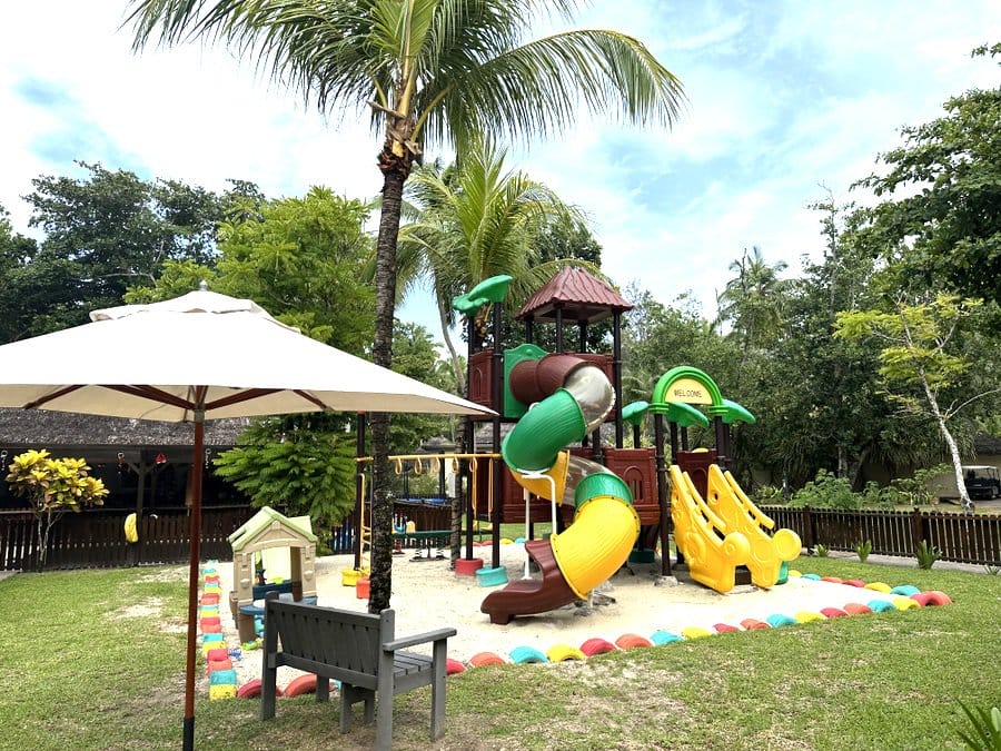 Constance Lemuria Review