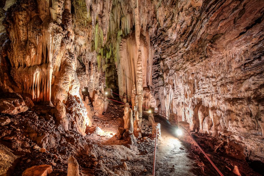13 Fun Things To Do In Hartbeespoort And Surrounds 11 The interior of the Bothongo Wondercave