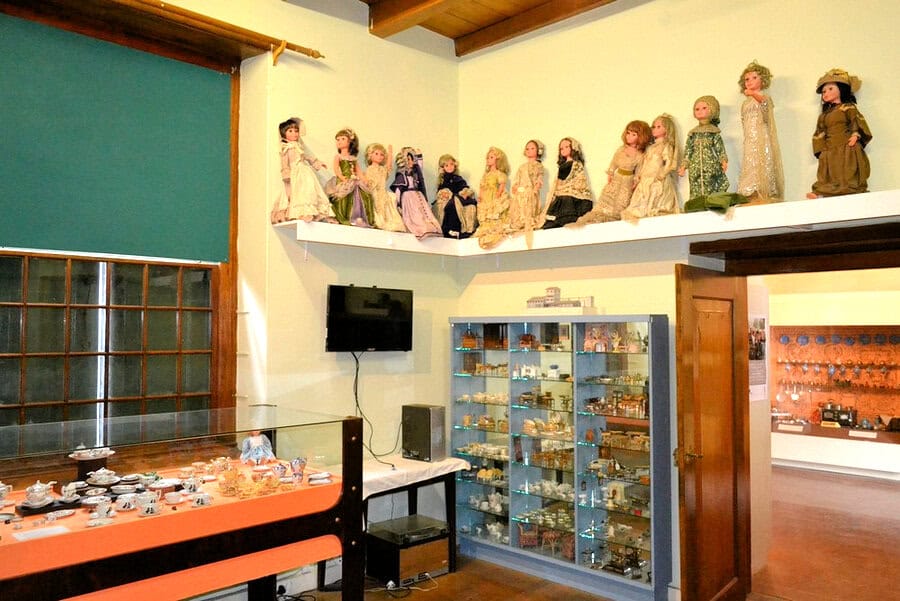 Displays in Toy and Miniature Museum