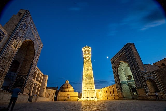 Exploring the Silk Road: An 8-Day Uzbekistan Itinerary 2 Monuments in Bukhara lit up at night
