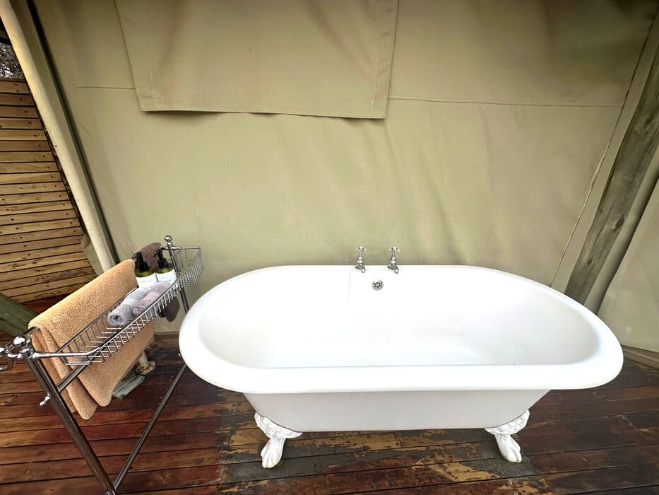 Outdoor bathtub at Nkomazi