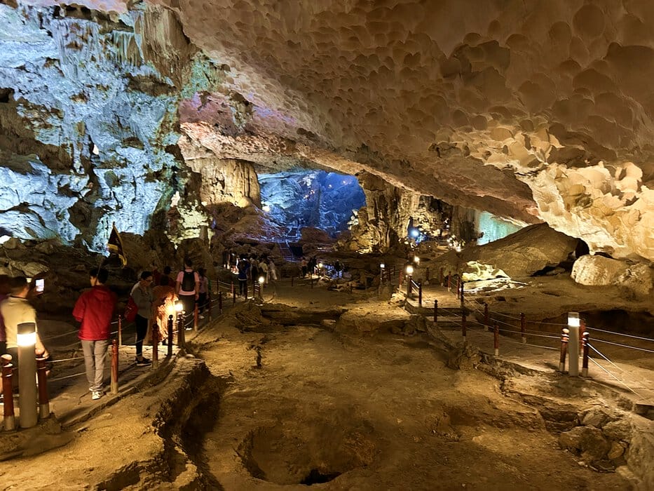 Sung Sot Cave (also known as Surprise Cave)