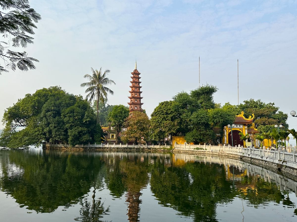 Trấn Quốc Pagoda