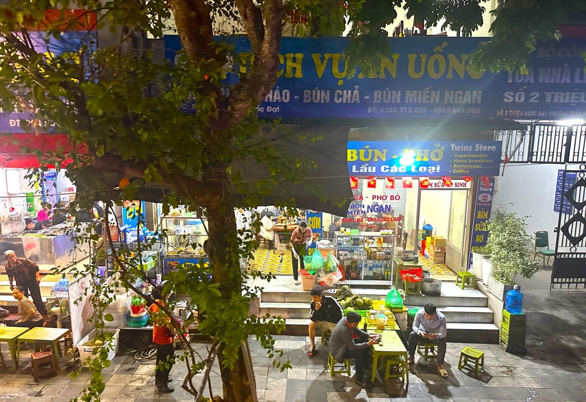 Hanoi Old Quarter at night